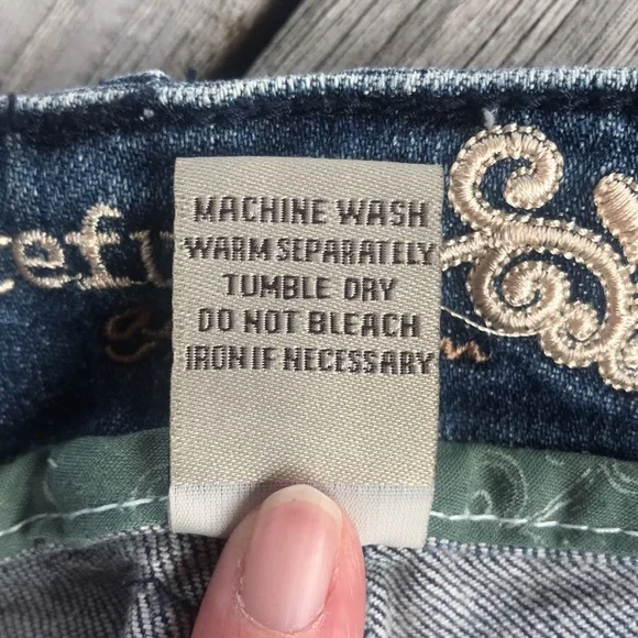 Refuge Premium Long Jean Shorts Size 9 - Picture 4 of 12